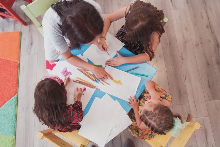 Creative,Kids,During,An,Art,Class,In,A,Daycare,Center